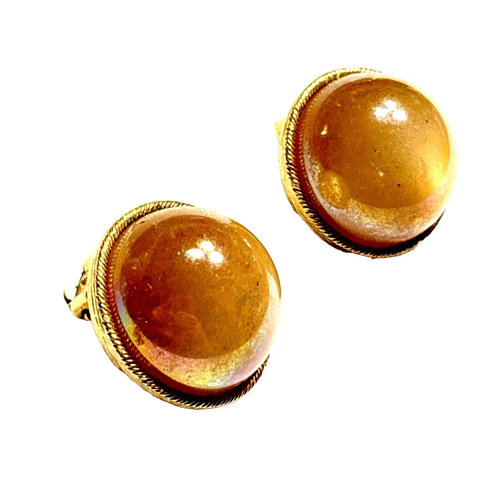Vintage Mid Century Clip On Earrings Peach Moonglow Rounds Domes Gold Trim Chic